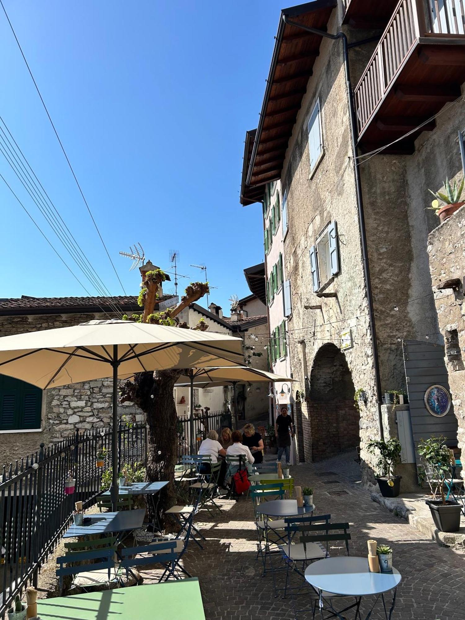 Studios Al Castello Dei Limoni Limone sul Garda Esterno foto